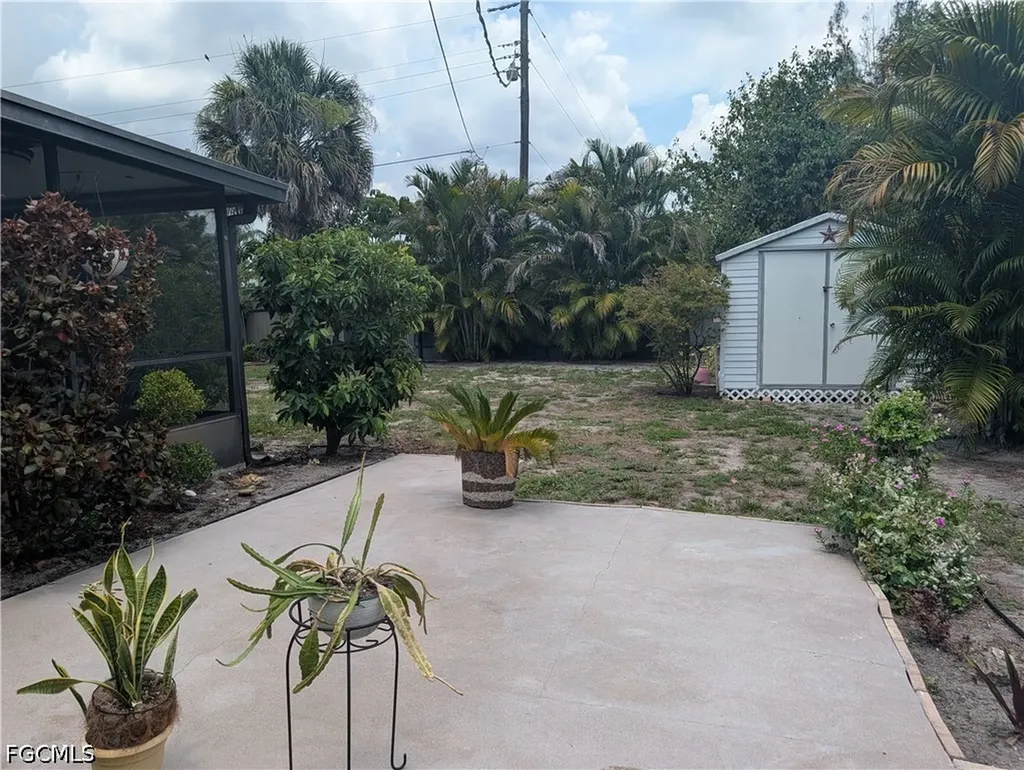 2324 Caladium Road Fort Myers FL 33905