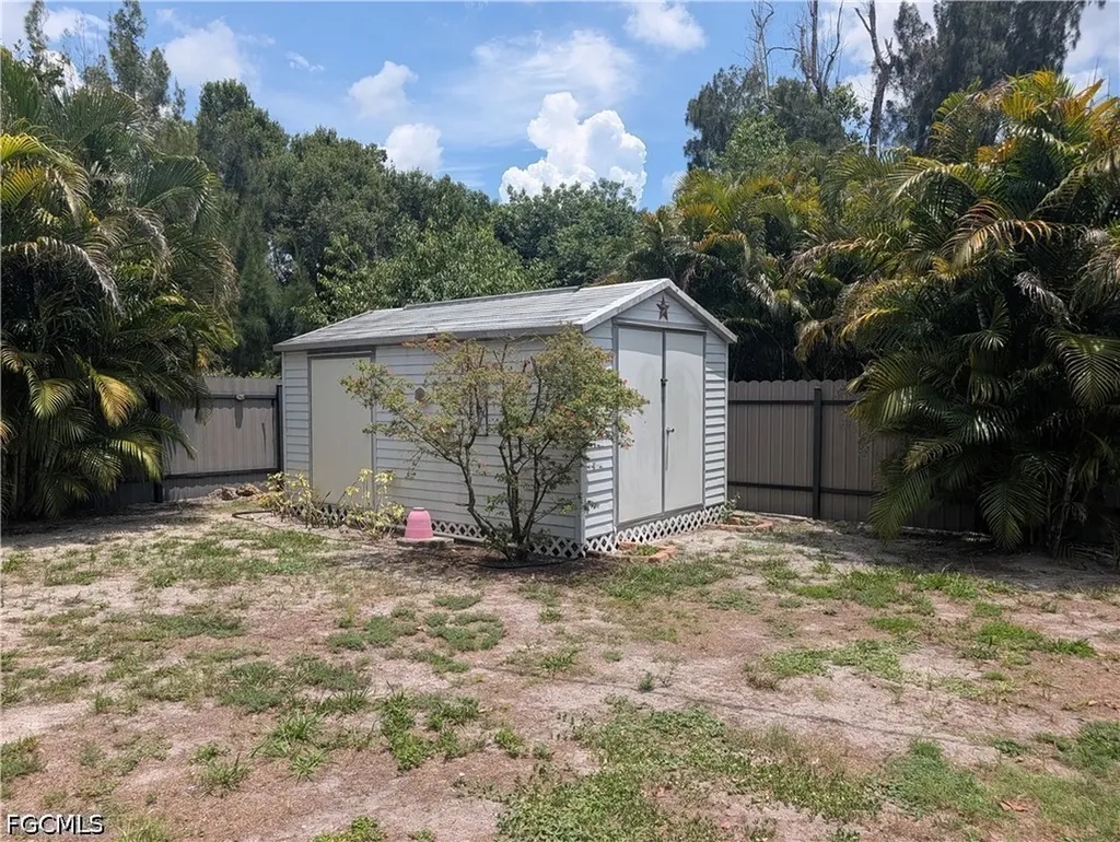 2324 Caladium Road Fort Myers FL 33905