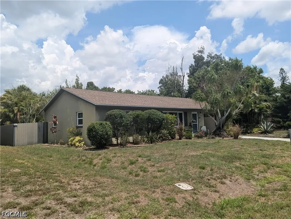 2324 Caladium Road Fort Myers FL 33905