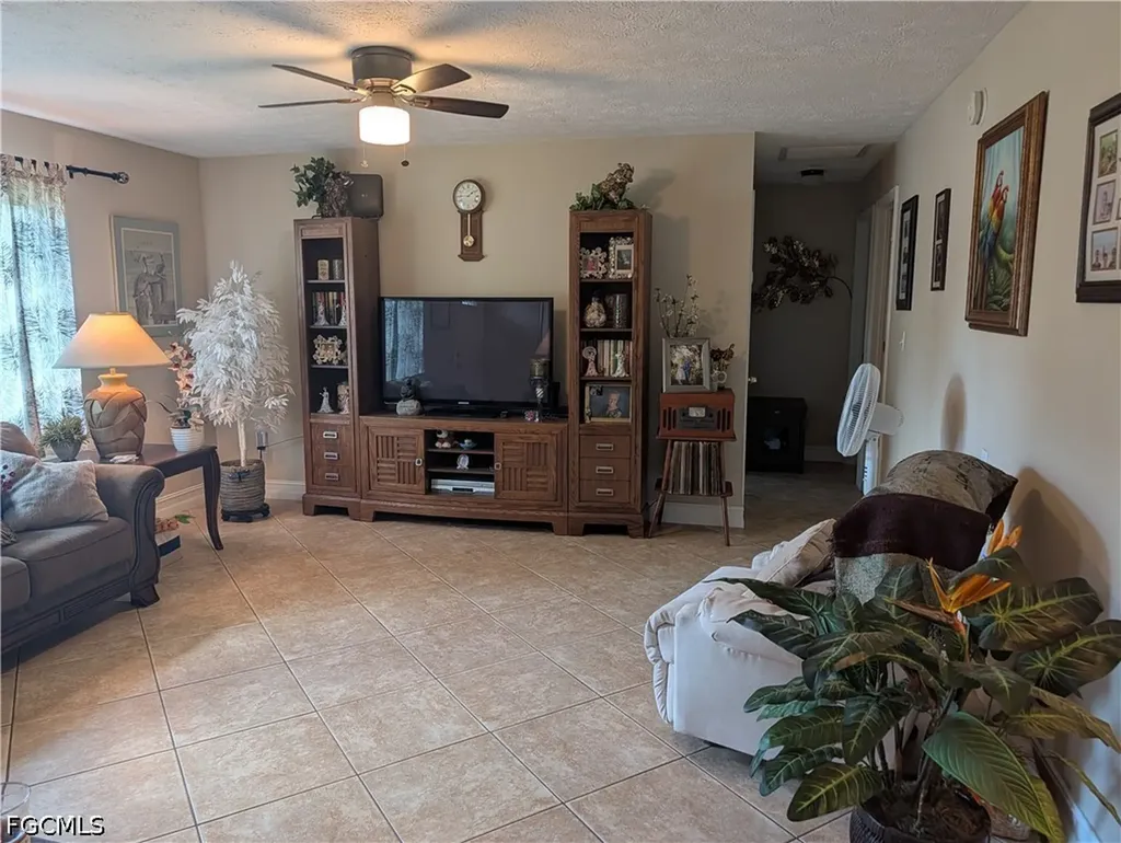 2324 Caladium Road Fort Myers FL 33905