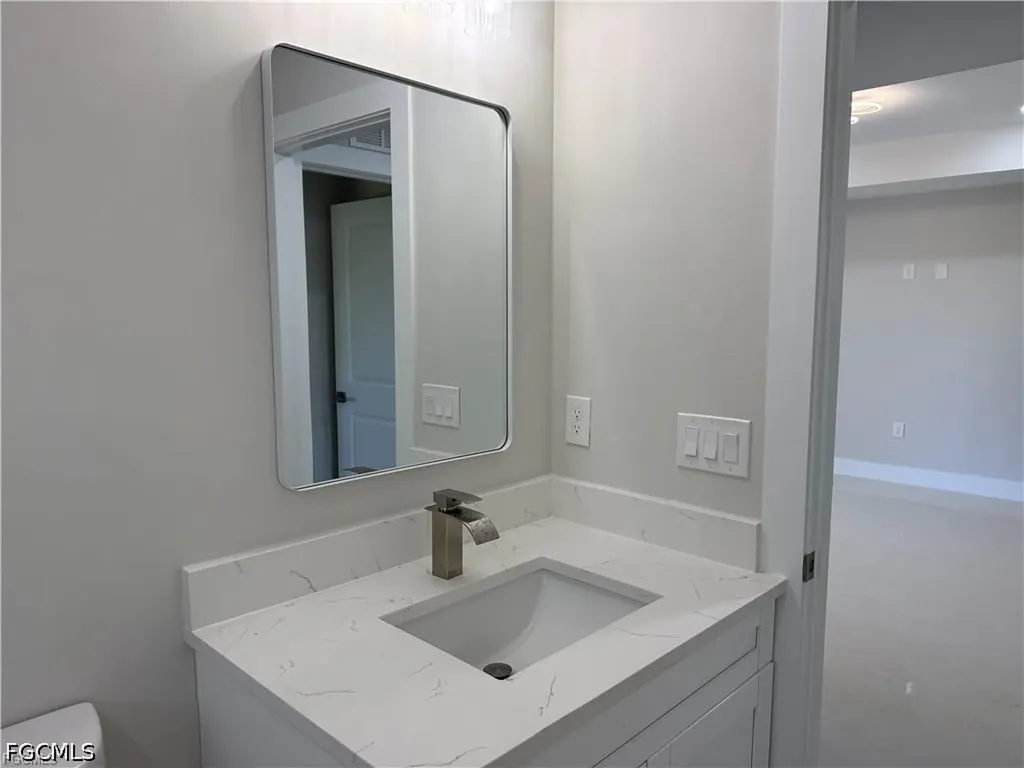 405-407 Chalet Avenue S Lehigh Acres FL 33974