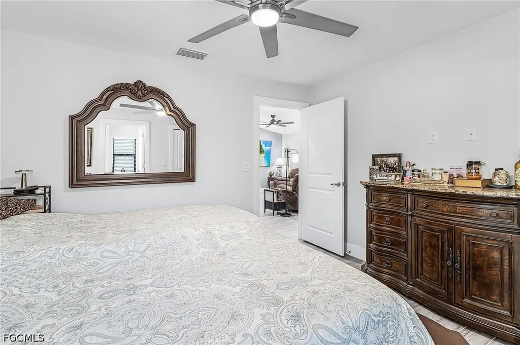4176 NW 39th Place Cape Coral FL 33993