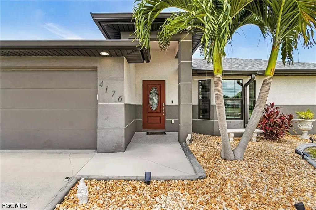 4176 NW 39th Place Cape Coral FL 33993