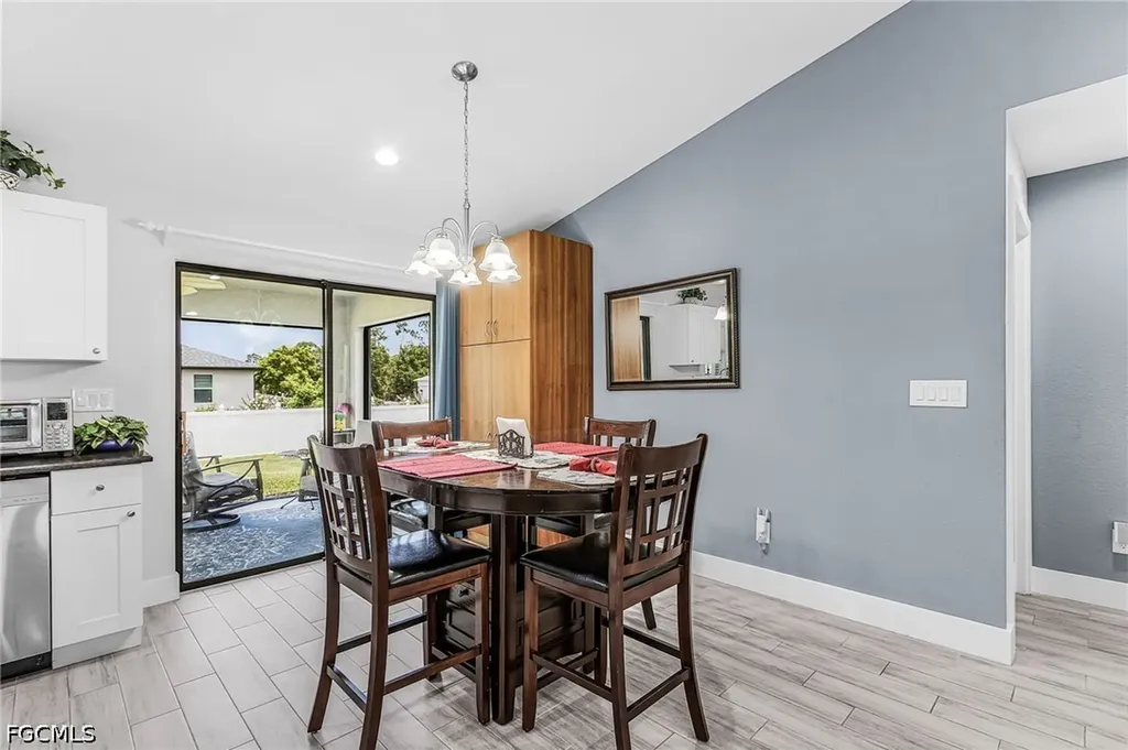 4176 NW 39th Place Cape Coral FL 33993