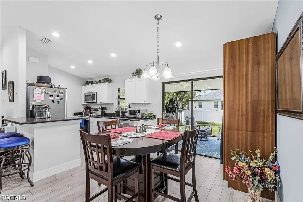 4176 NW 39th Place Cape Coral FL 33993