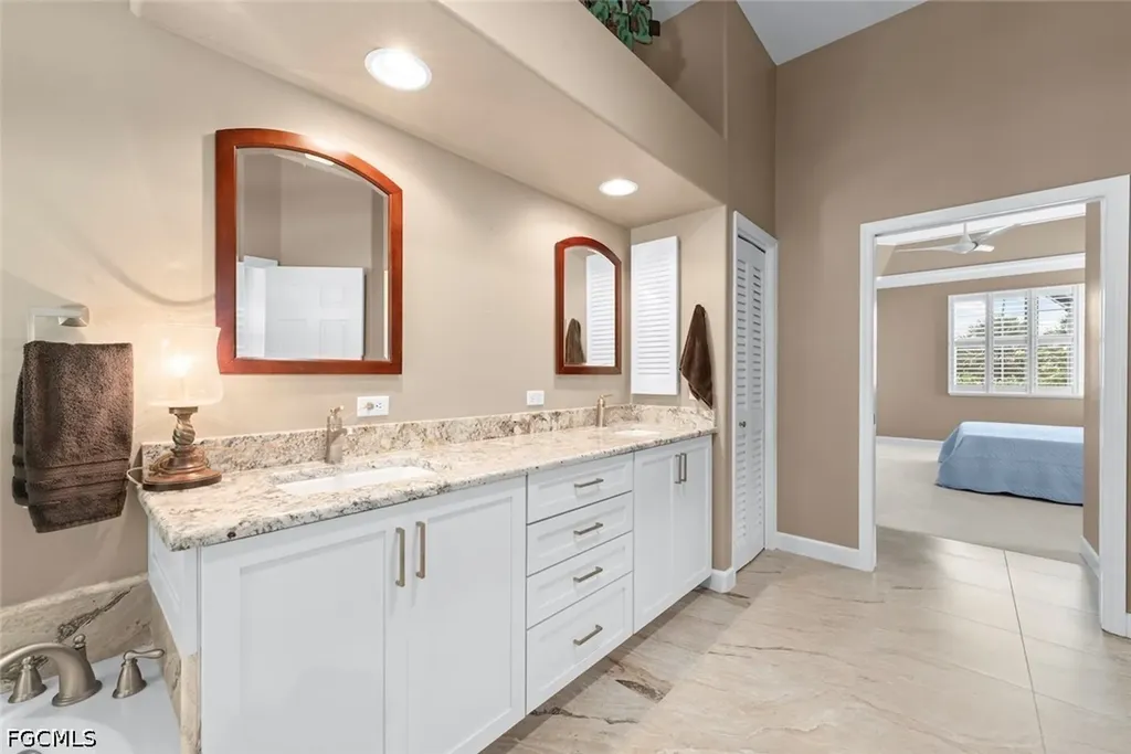 710 Birdie View Point Sanibel FL 33957