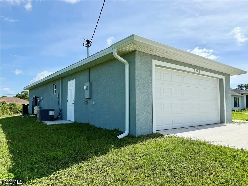 3705 26th Street SW Lehigh Acres FL 33976