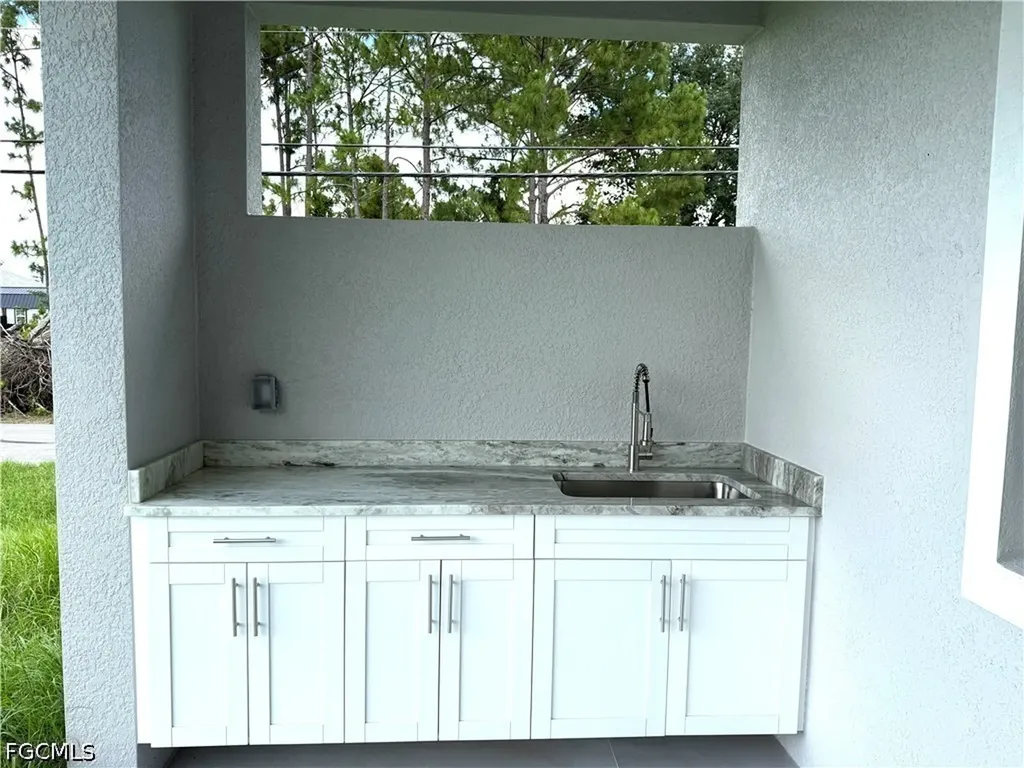 2900 2nd Street SW Lehigh Acres FL 33976