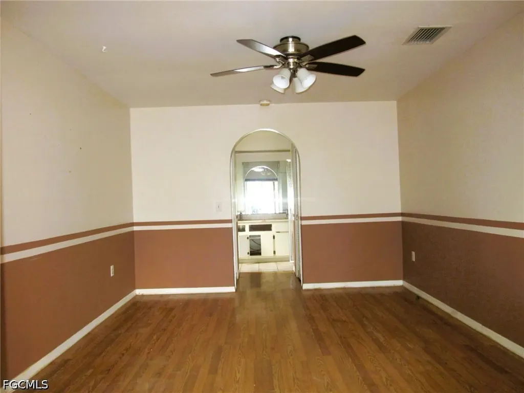 628 SE 19th Lane Cape Coral FL 33990