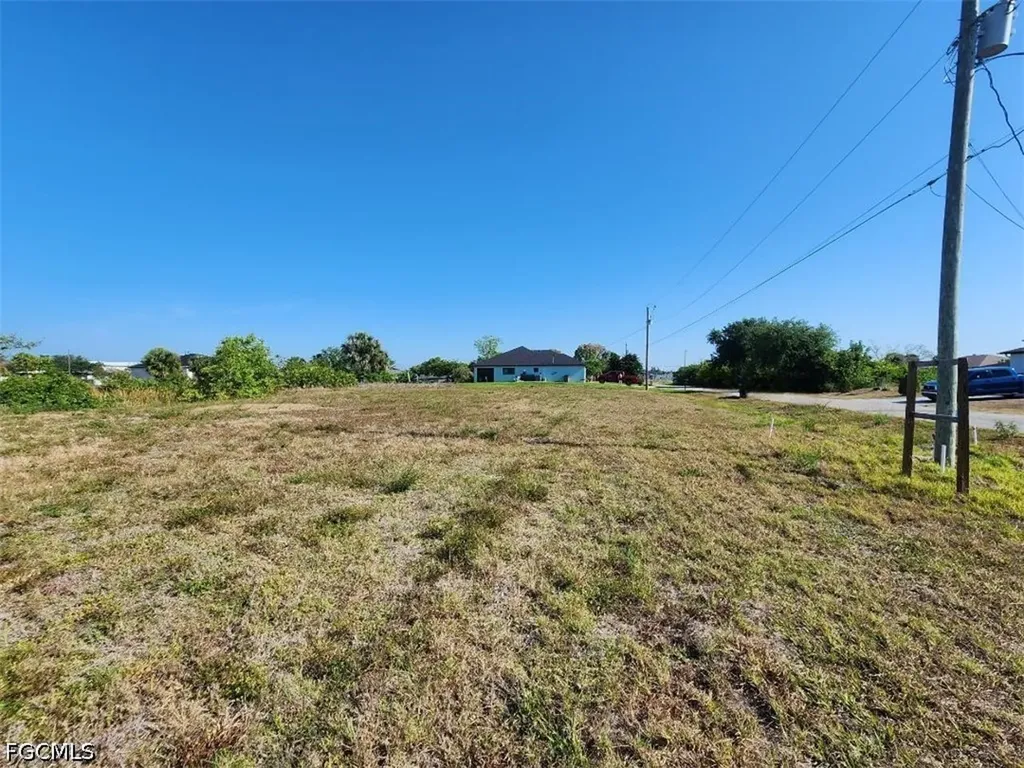 2210 NE 22nd Avenue Cape Coral FL 33909