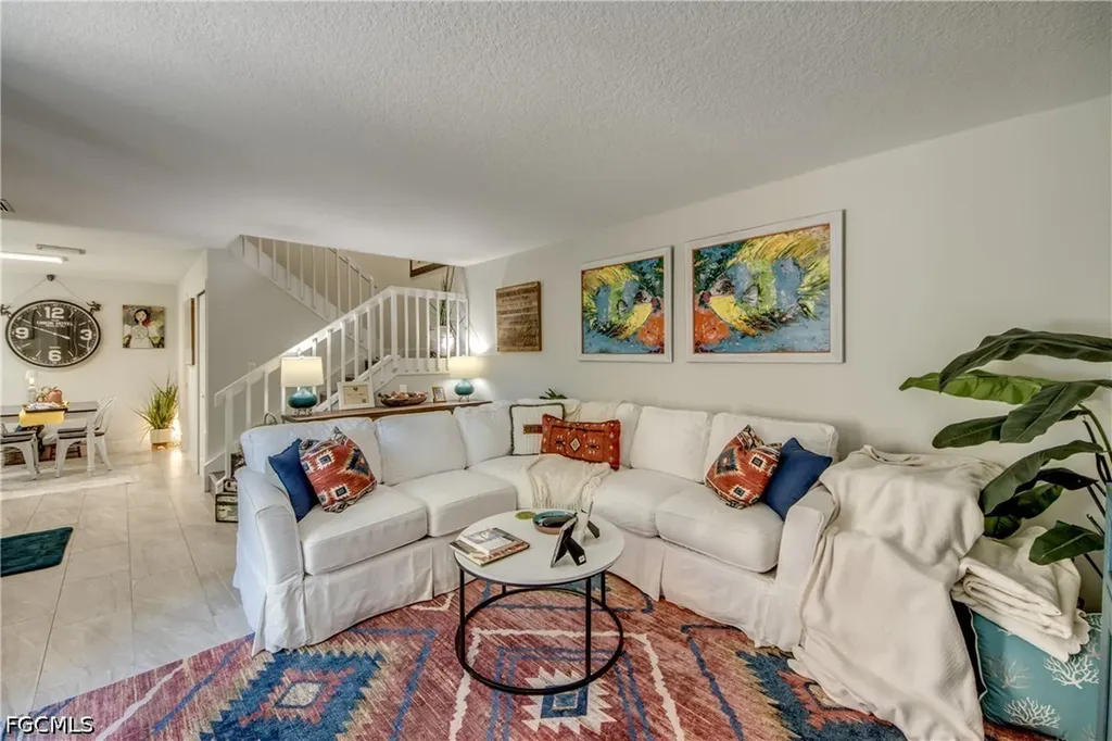 5213 Cedarbend Drive Fort Myers FL 33919