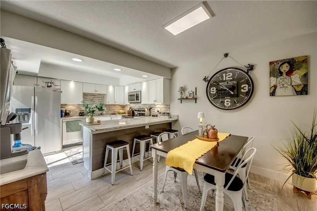 5213 Cedarbend Drive Fort Myers FL 33919