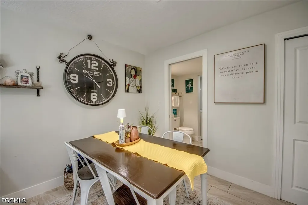 5213 Cedarbend Drive Fort Myers FL 33919