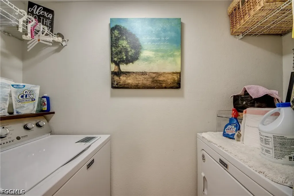 5213 Cedarbend Drive Fort Myers FL 33919