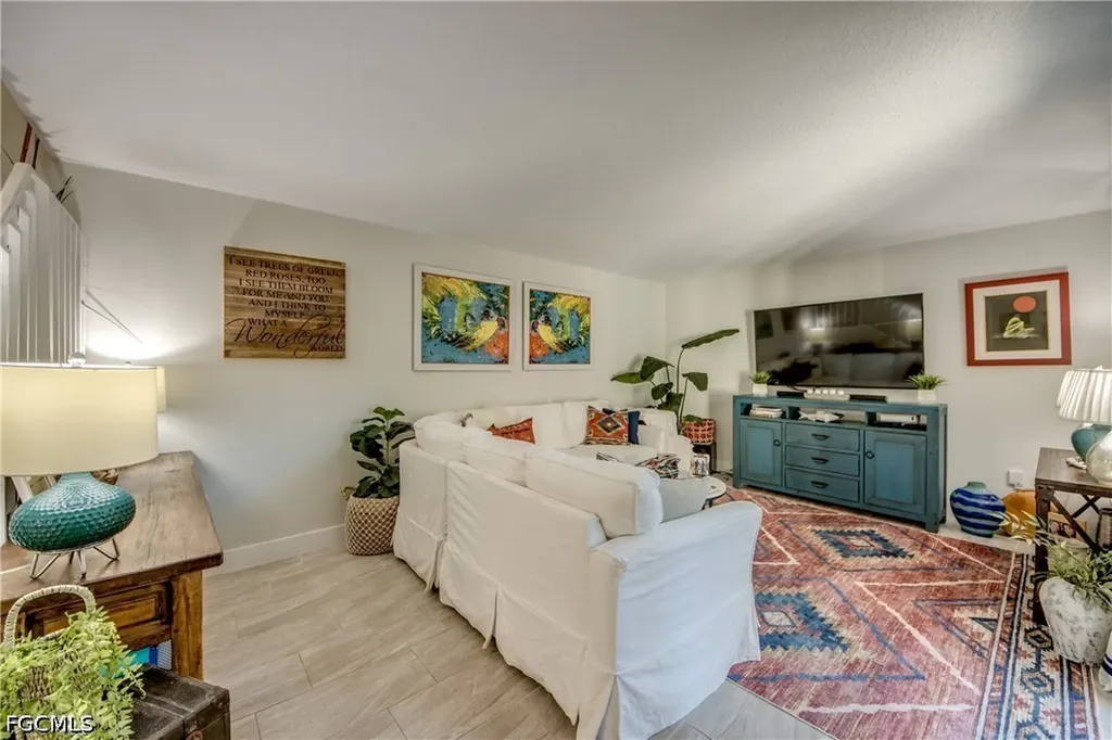 5213 Cedarbend Drive Fort Myers FL 33919