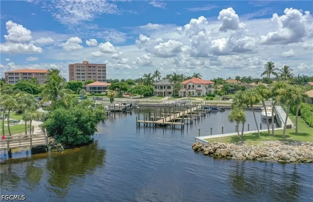 7105 Quail Run Court W Fort Myers FL 33908