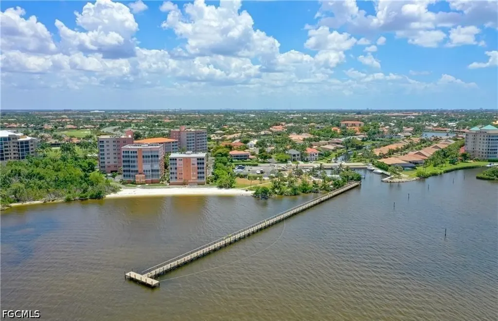 7105 Quail Run Court W Fort Myers FL 33908