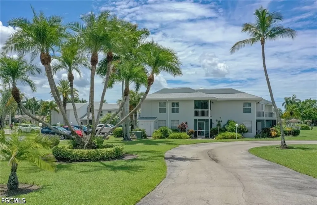7105 Quail Run Court W Fort Myers FL 33908