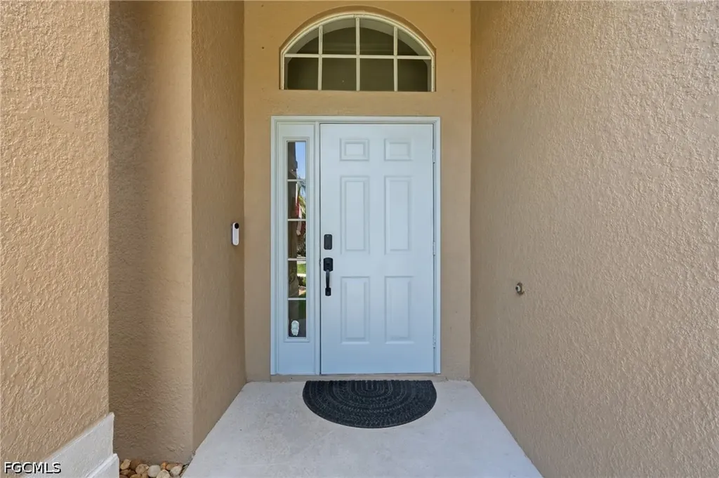 15081 Balmoral Loop Fort Myers FL 33919