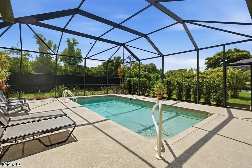 15081 Balmoral Loop Fort Myers FL 33919