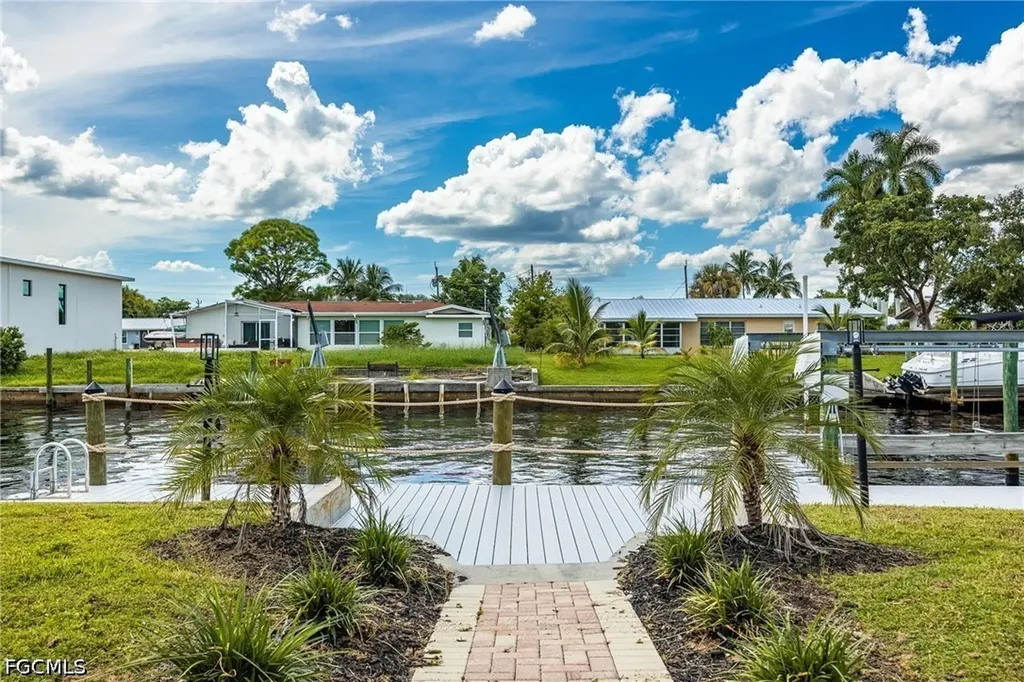 4930 Edith Esplanade Cape Coral FL 33904