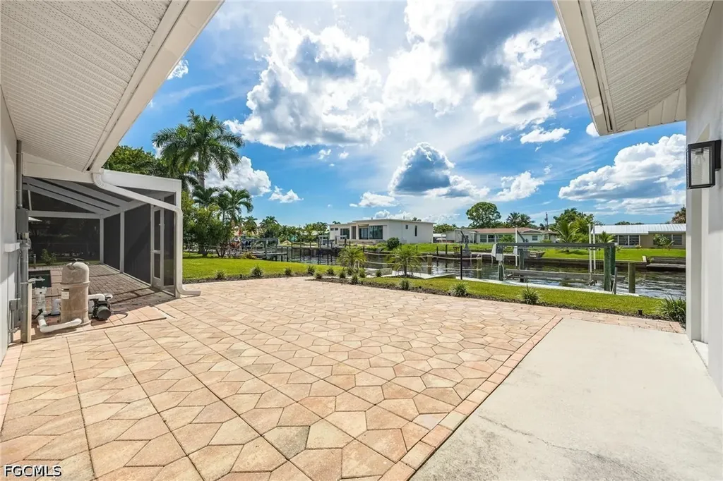 4930 Edith Esplanade Cape Coral FL 33904