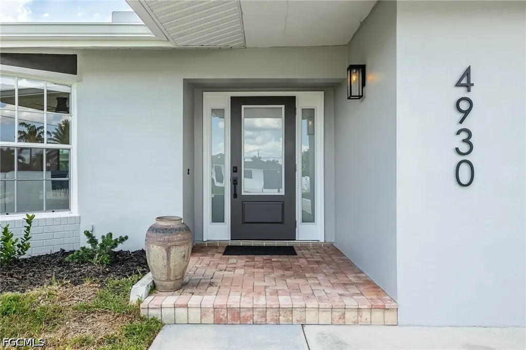 4930 Edith Esplanade Cape Coral FL 33904