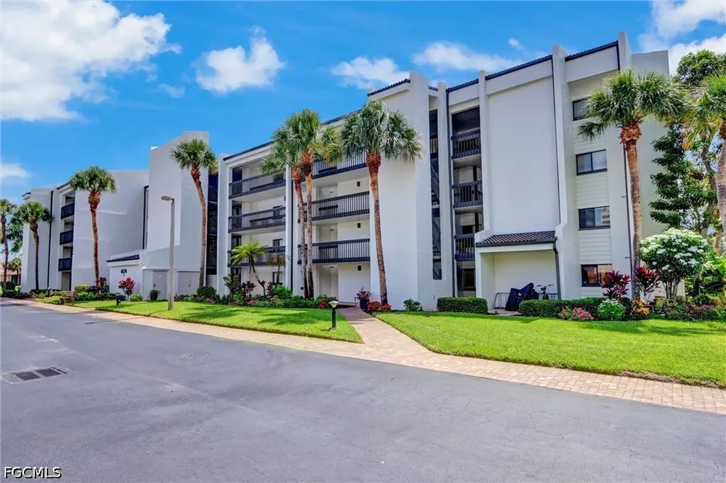 4574 Trawler Court Fort Myers FL 33919