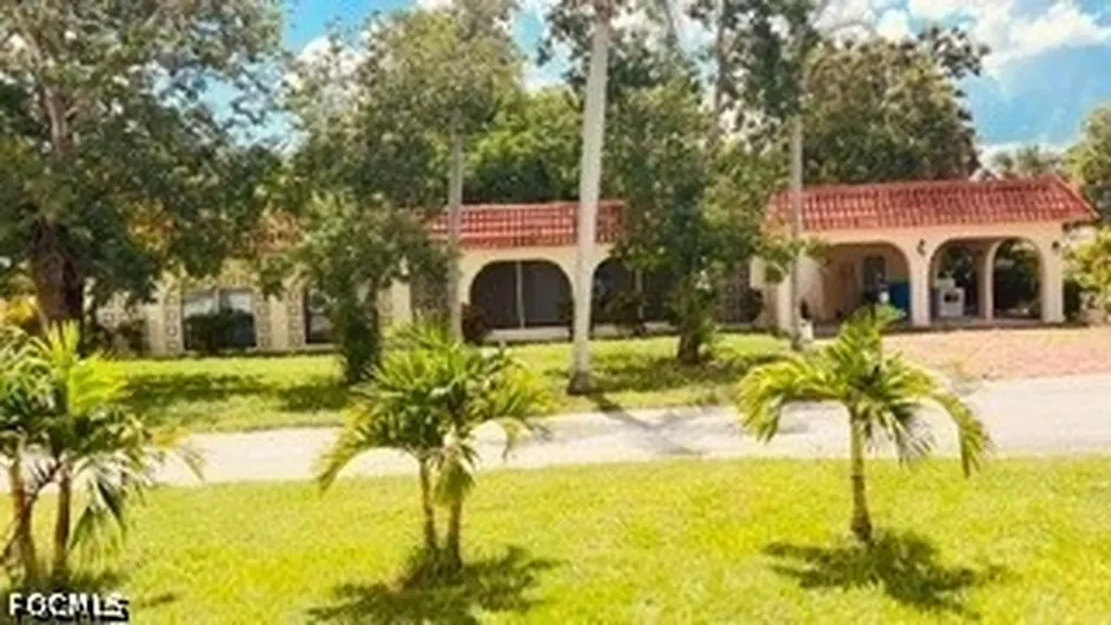 21191 Cypress Park Circle Estero FL 33928