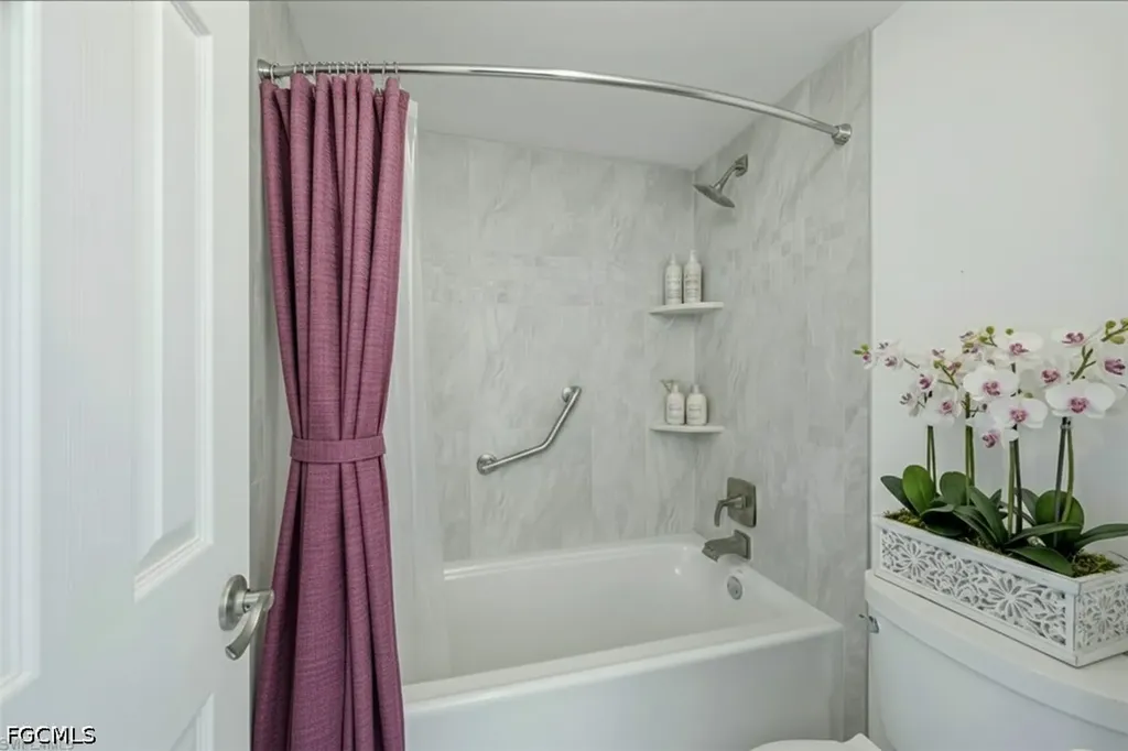 1087 Forest Lakes Drive Naples FL 34105