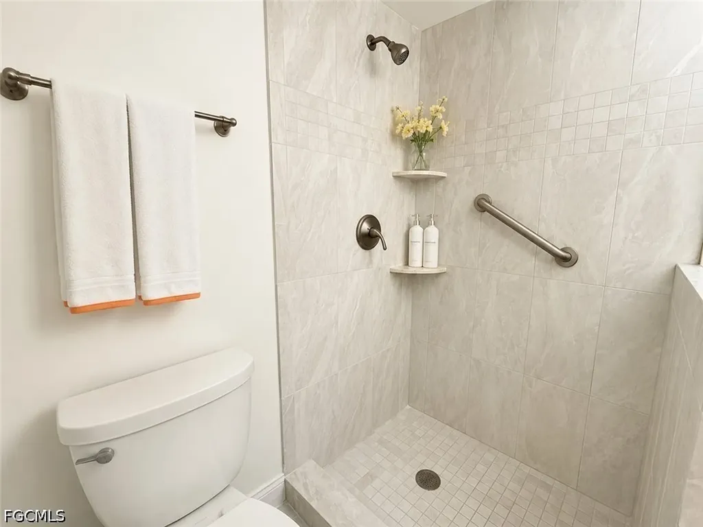 1087 Forest Lakes Drive Naples FL 34105