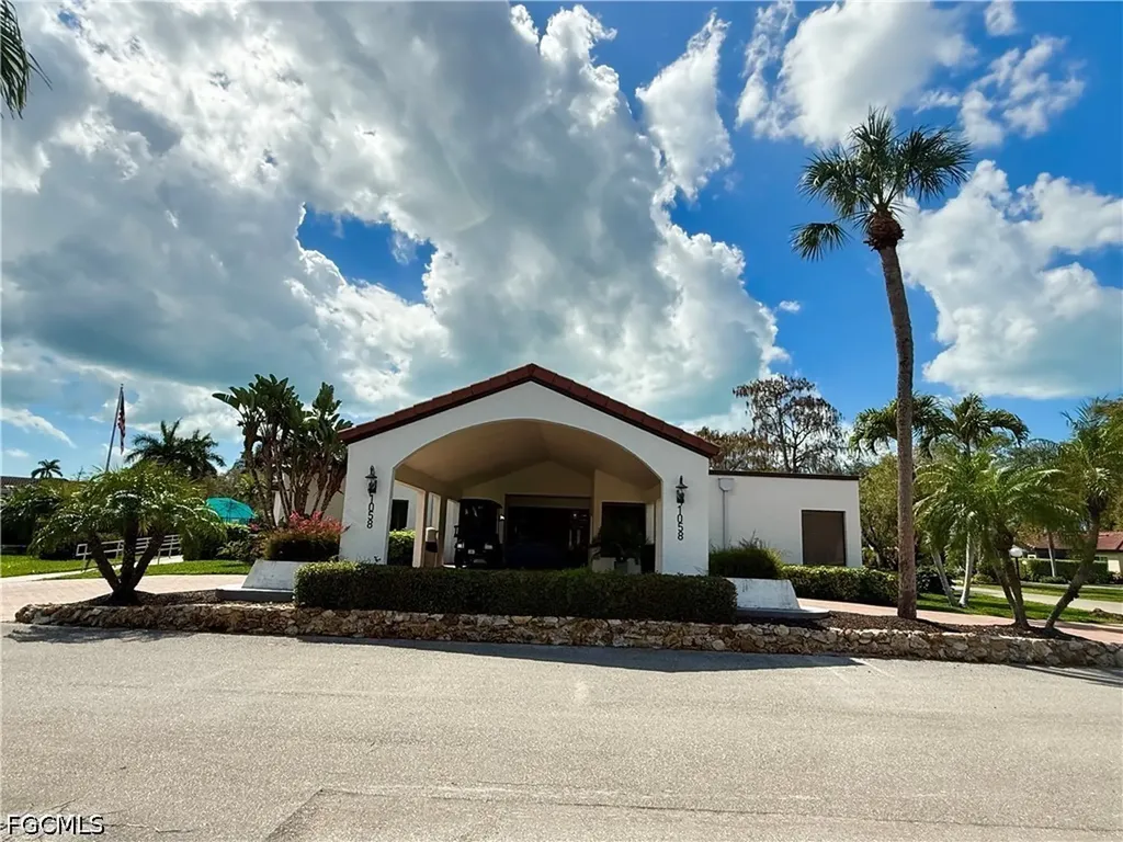 1087 Forest Lakes Drive Naples FL 34105