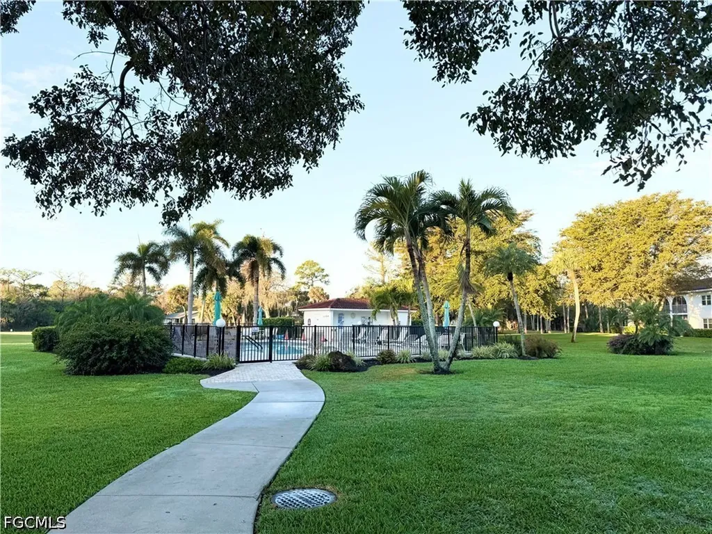 1087 Forest Lakes Drive Naples FL 34105