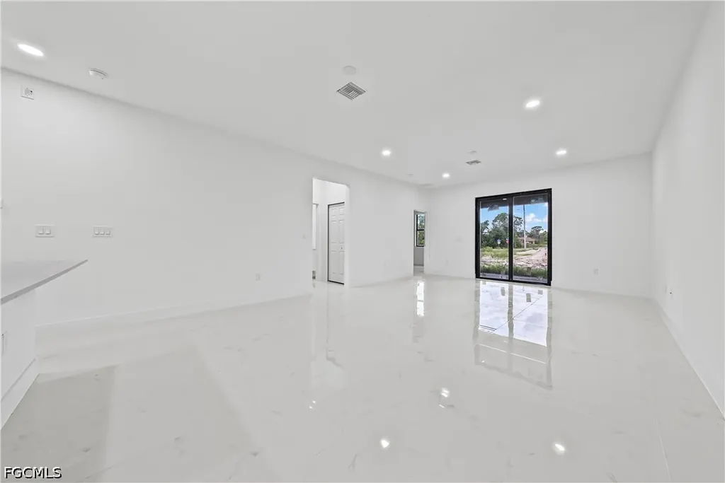 696-698 Creuset Avenue S Lehigh Acres FL 33974