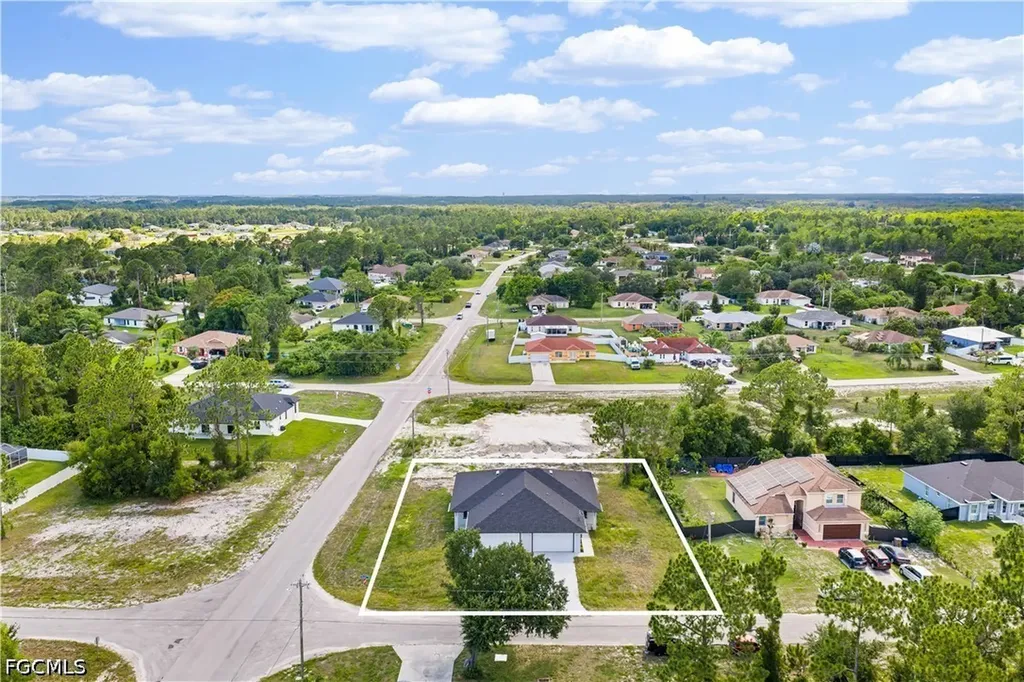 696-698 Creuset Avenue S Lehigh Acres FL 33974