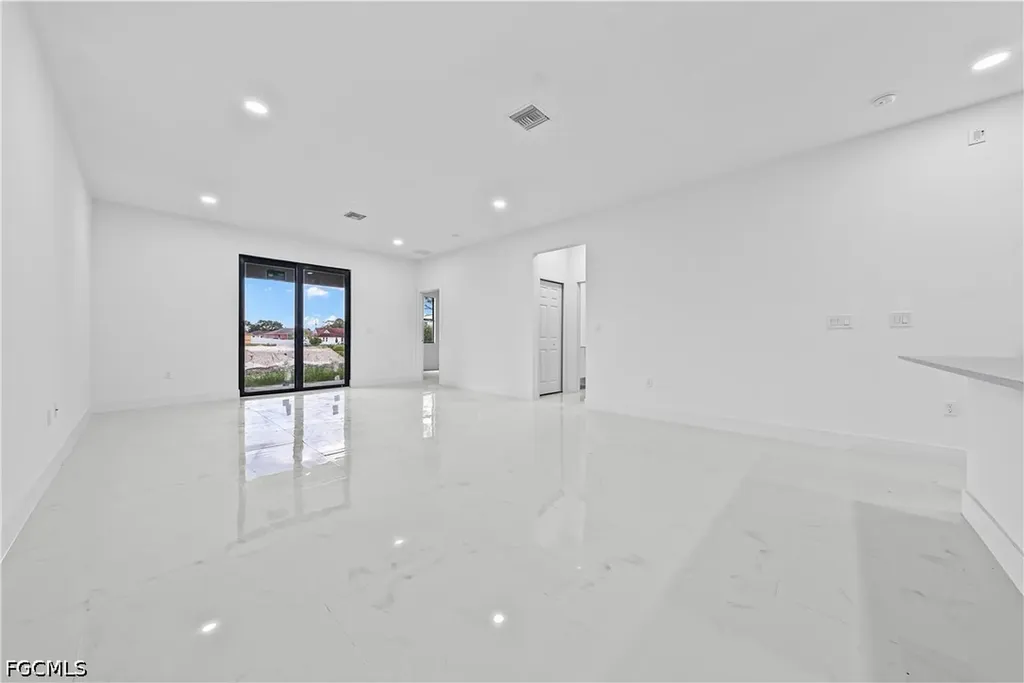 696-698 Creuset Avenue S Lehigh Acres FL 33974