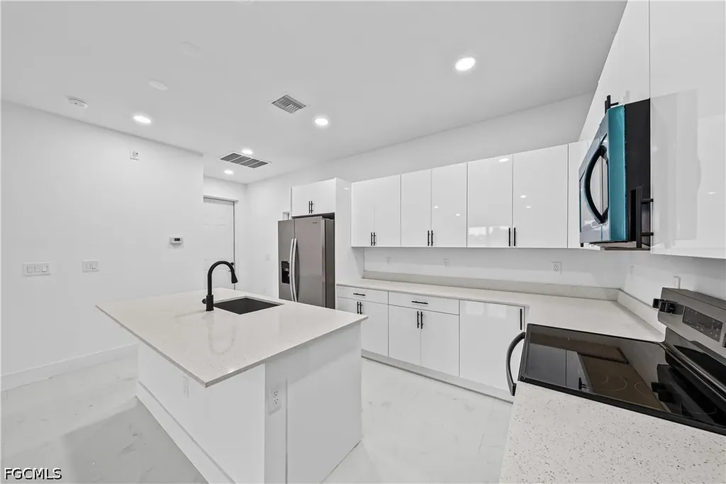 696-698 Creuset Avenue S Lehigh Acres FL 33974