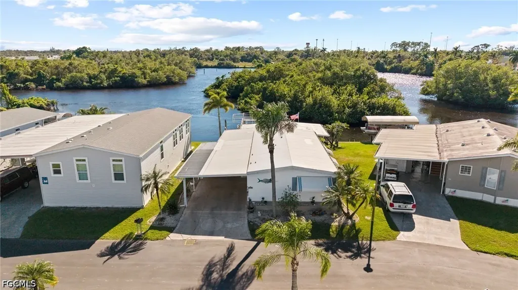204 Sun Circle Fort Myers FL 33905