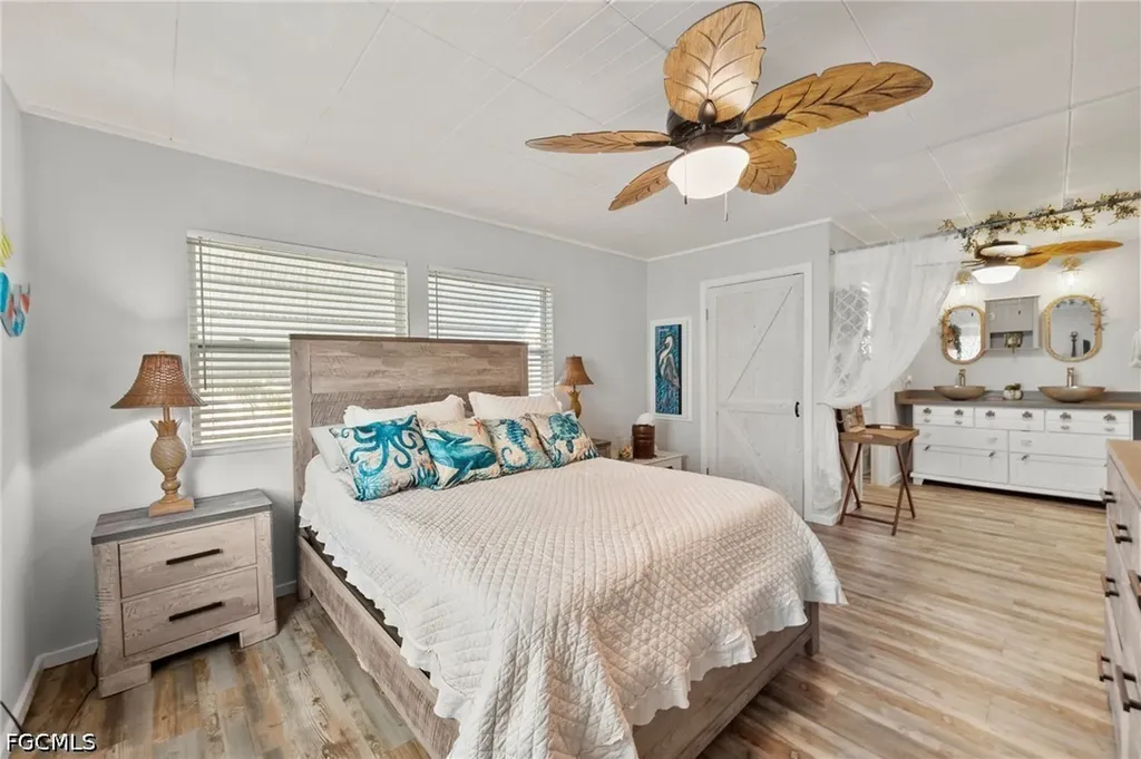 204 Sun Circle Fort Myers FL 33905
