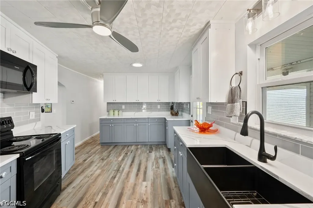 204 Sun Circle Fort Myers FL 33905