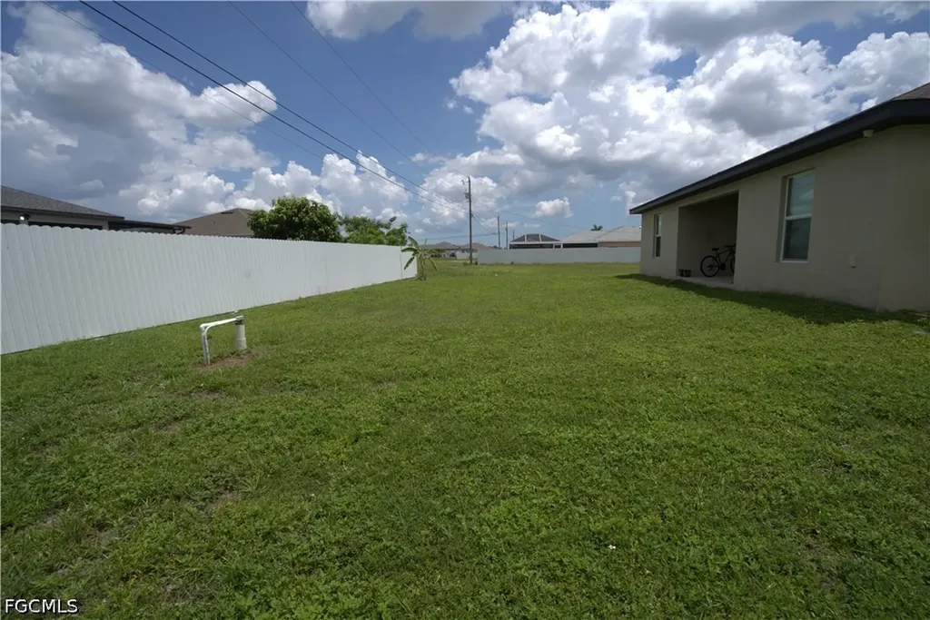 2119 NE 6th Place Cape Coral FL 33909