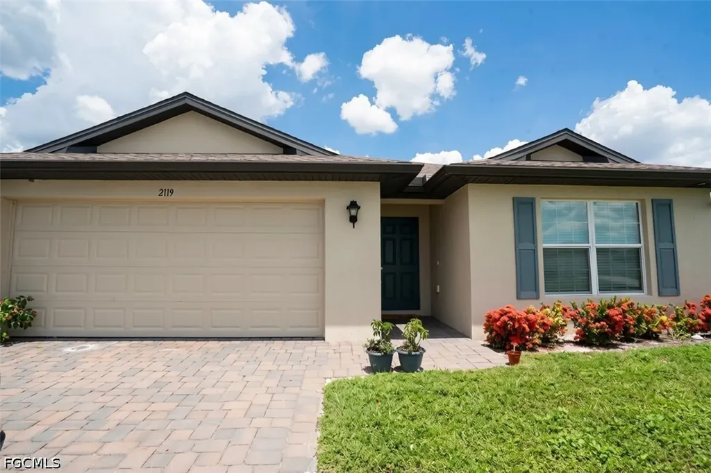 2119 NE 6th Place Cape Coral FL 33909