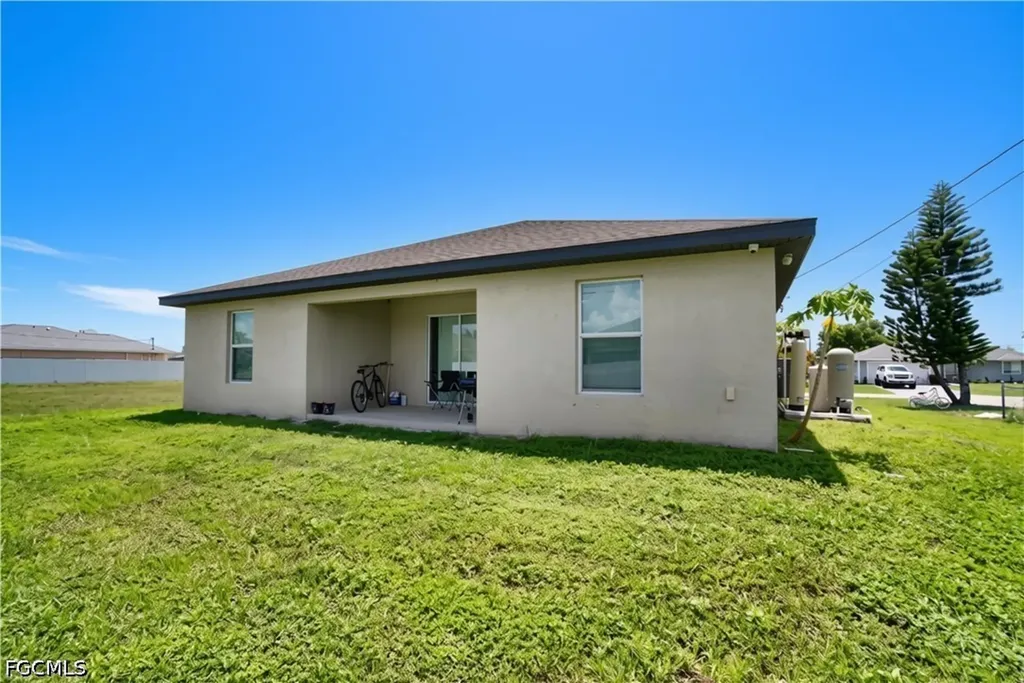 2119 NE 6th Place Cape Coral FL 33909