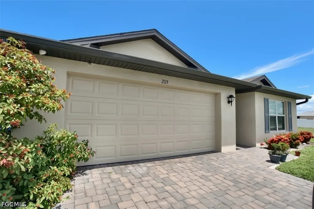 2119 NE 6th Place Cape Coral FL 33909
