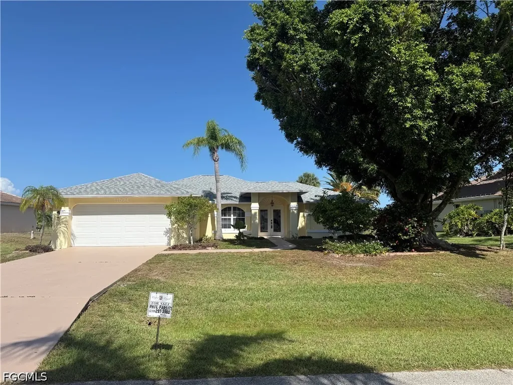 11574 Royal Tee Circle W Cape Coral FL 33991