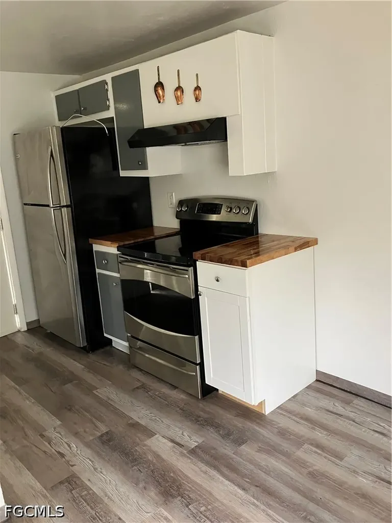 1712 Pacific Avenue North Fort Myers FL 33903