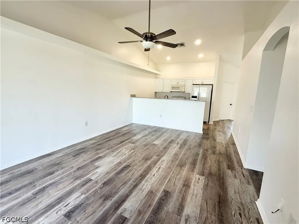 3231 Skyline Boulevard Cape Coral FL 33914
