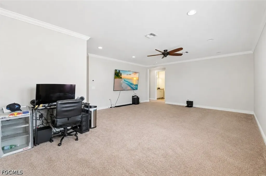 3861 King Williams Street Fort Myers FL 33916