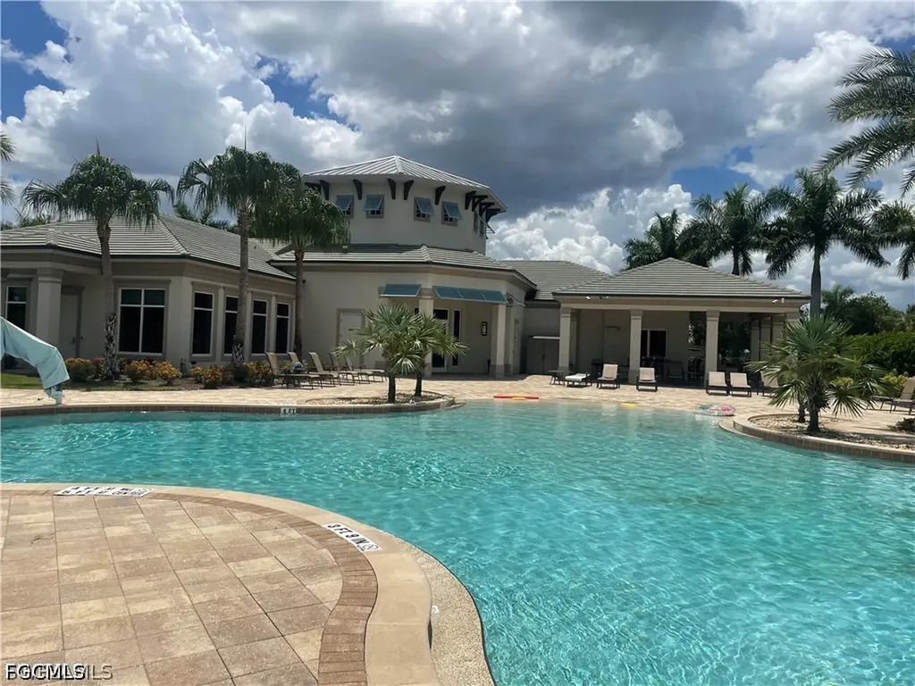 3861 King Williams Street Fort Myers FL 33916
