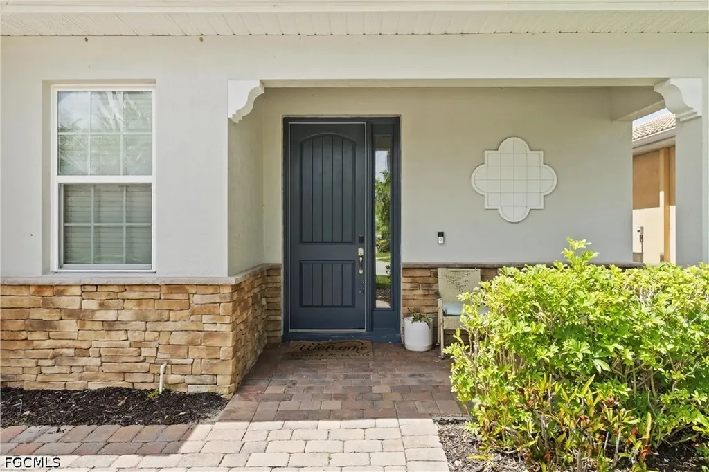 3861 King Williams Street Fort Myers FL 33916